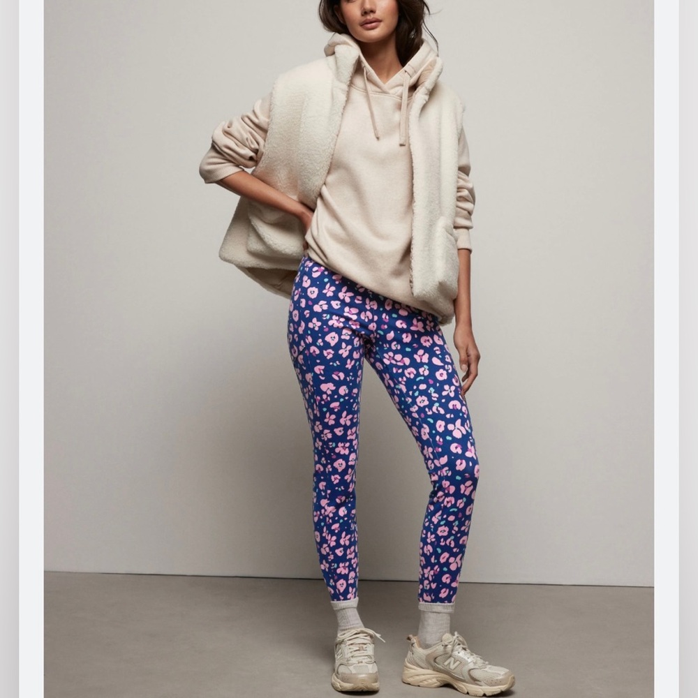 Navy Blue Floral Print Fleece Lined Leggings NWT